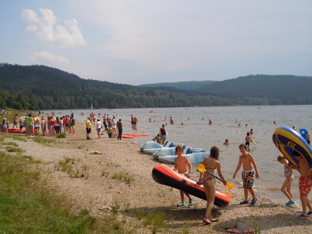 Апартаменти Mysi V Bote Lipno Ліпно-над-Влтавою Екстер'єр фото